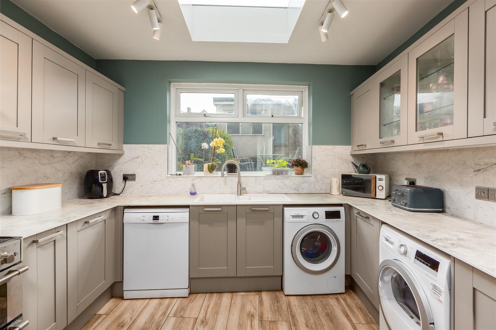 Oakwood Road, Brynmill, Swansea, SA2 0DN